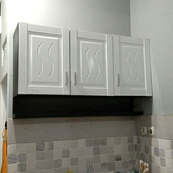 Lemari Piring / Kitchenset 3 Pintu